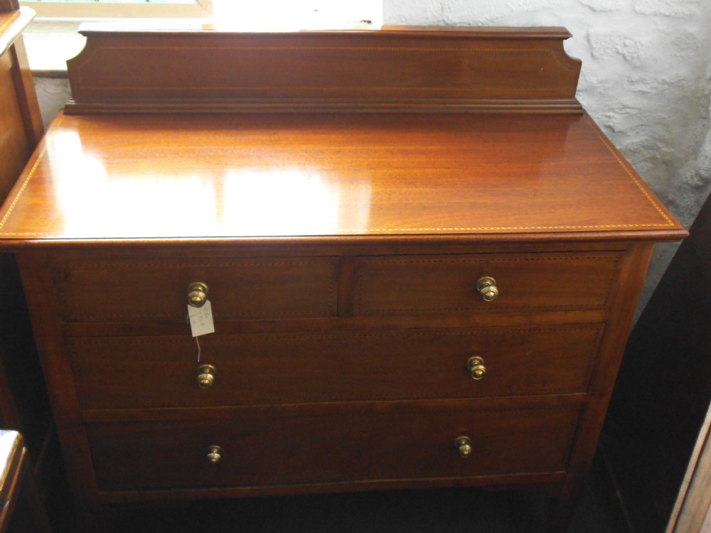Mahogany 2 over 2 chest of drawers.