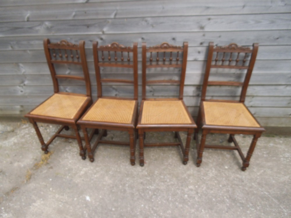 Set of 4 French dining chairs 