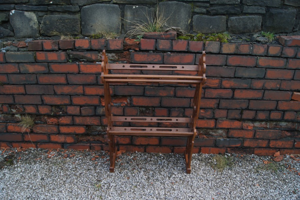 An oak arts and crafts book trough