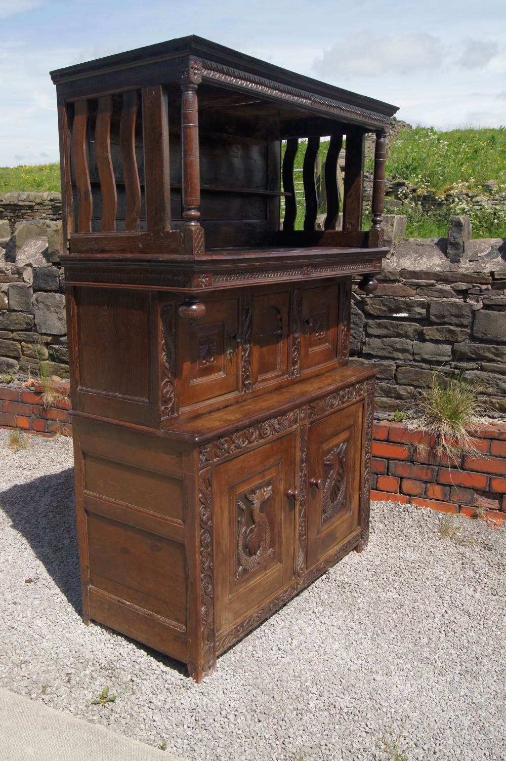 Fabulous early 18th century Tridarm