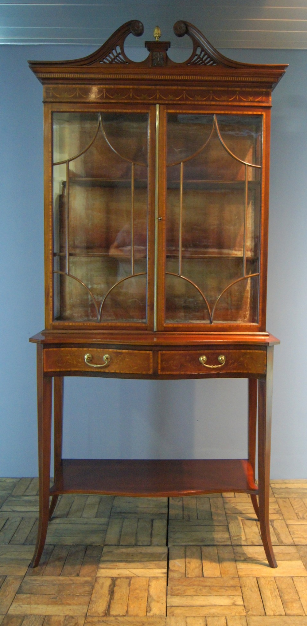 SHERITON STYLE CHINA CABINET