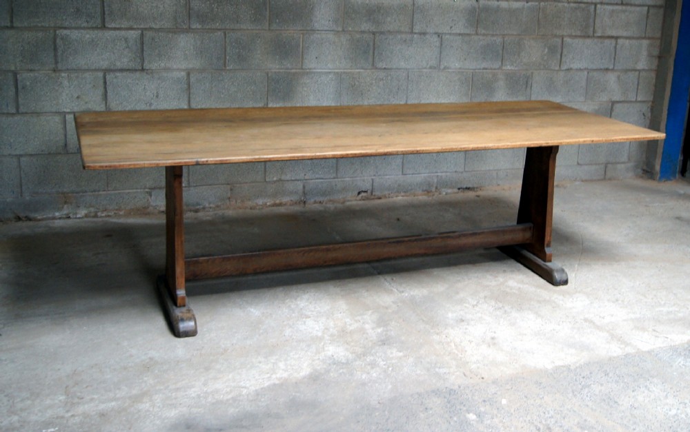 A good arts and crafts style refectory table