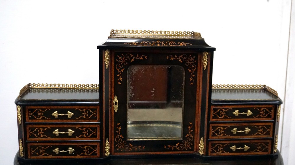 A very good quality impressive bonheur du jour desk View IV