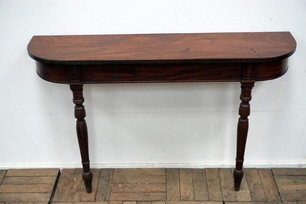 A very useful Georgian console table View II