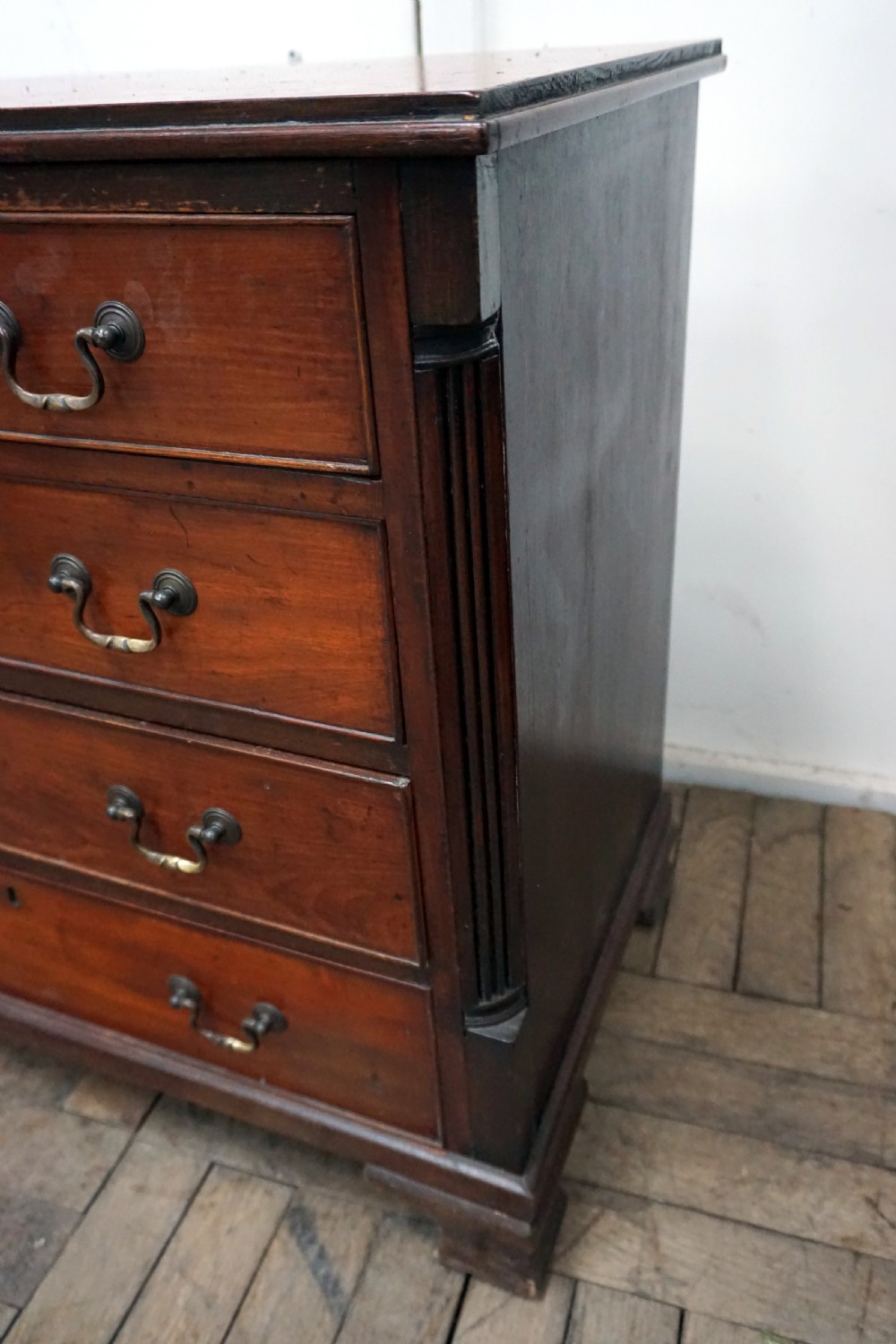 A good pair of Victorian mahogany small chests of drawers View V