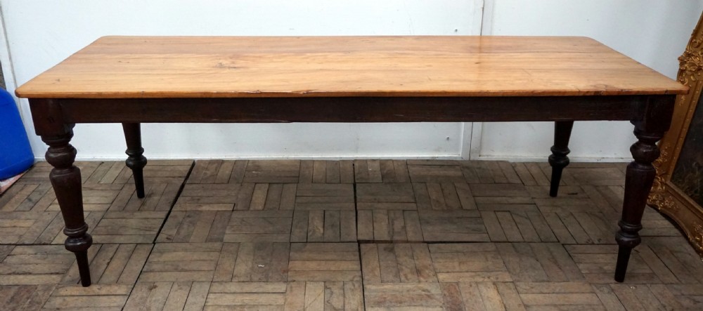 A Good Victorian Country Farmhouse Table
