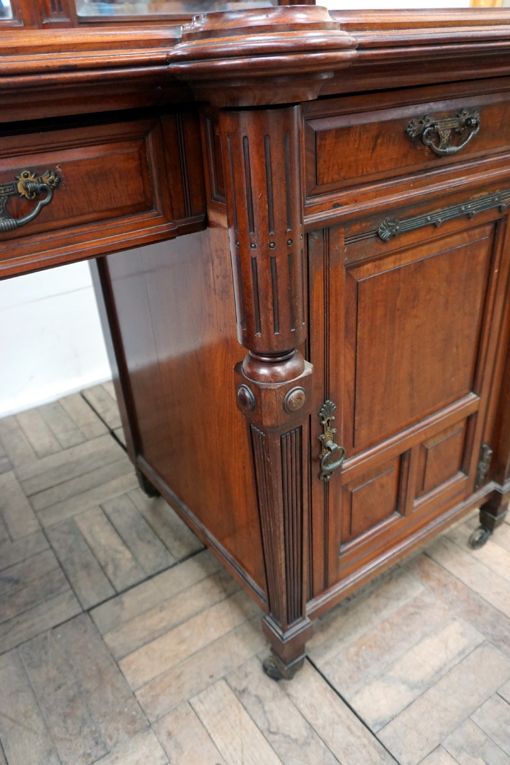An exceptional quality Victorian mahogany mirror back sideboard View V