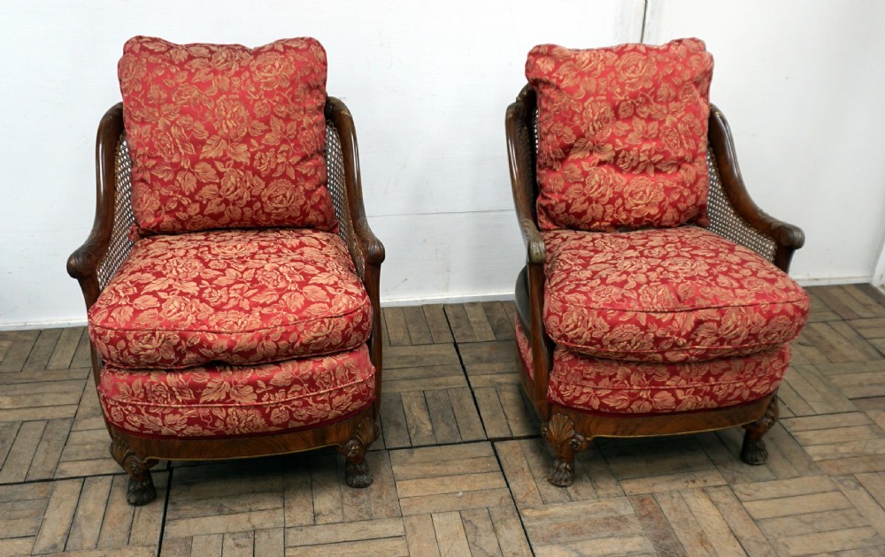 Superb quality walnut 3 piece bergere suite View XIII