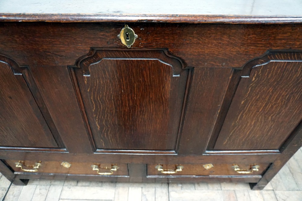 A good original honest oak mule chest  View V