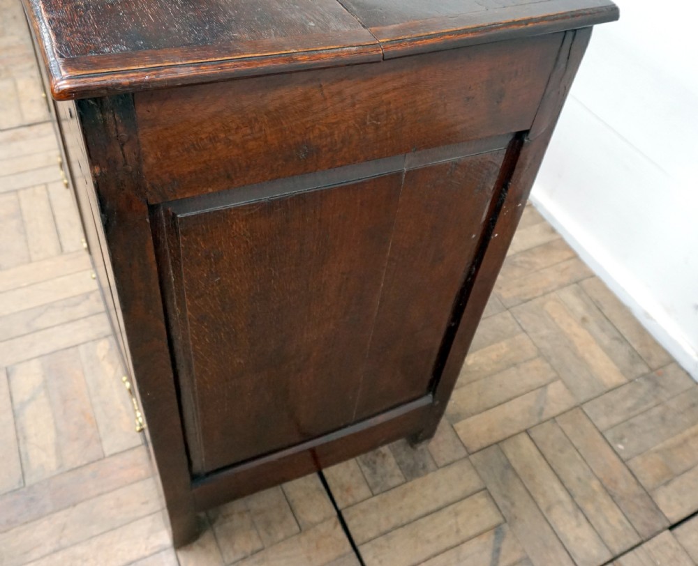 A good original honest oak mule chest  View VI
