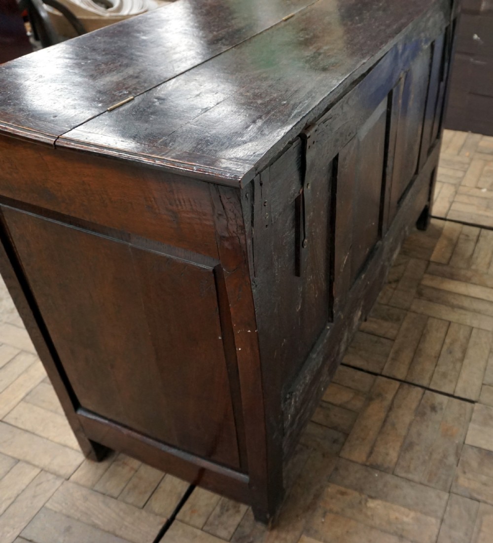 A good original honest oak mule chest  View VII