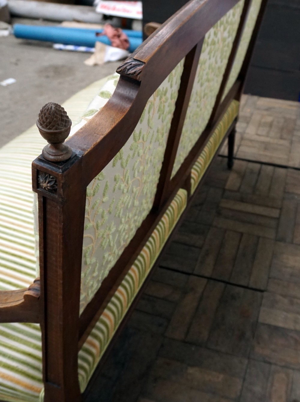 A good quality walnut framed French sofa  View VII