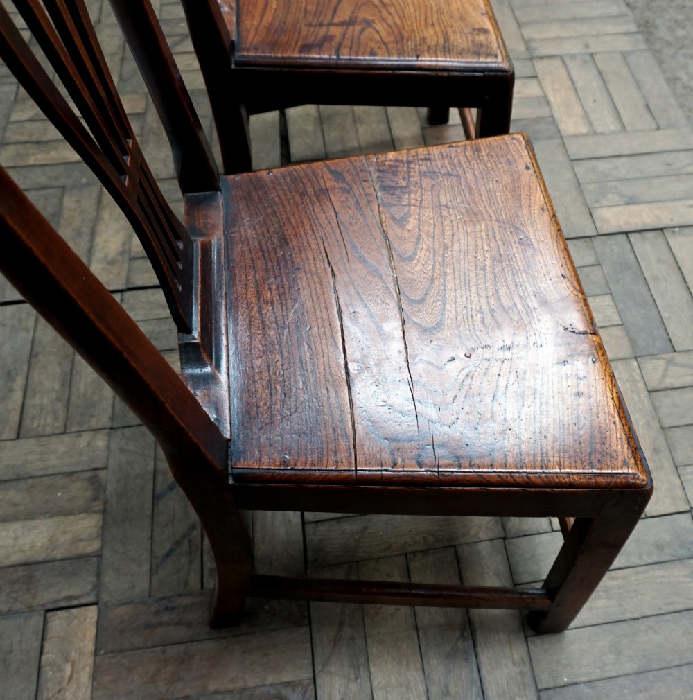 Great decorative items dating from the early 18th century. View VI