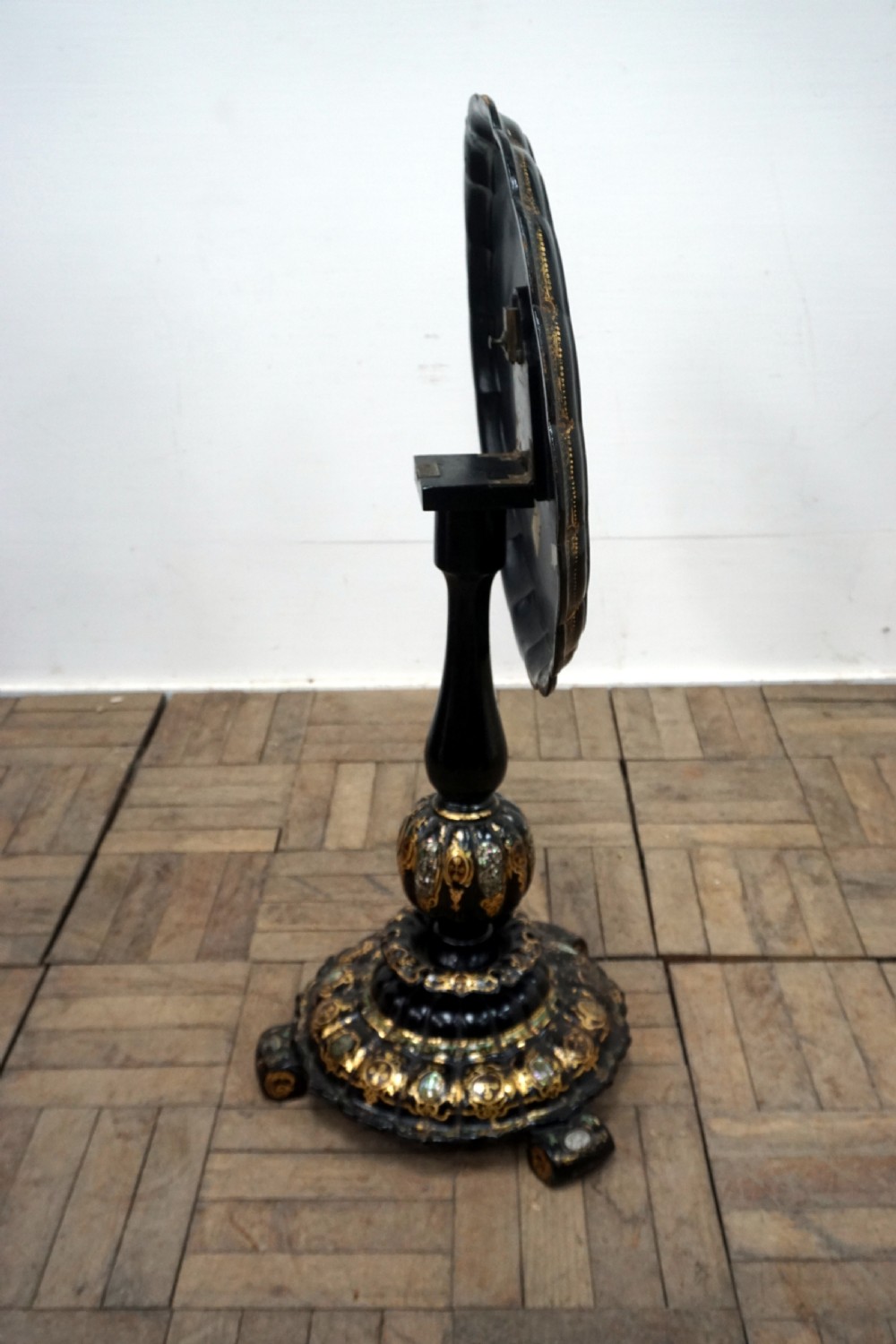 An exceptional Victorian Papier-Mache tilt top table View VII