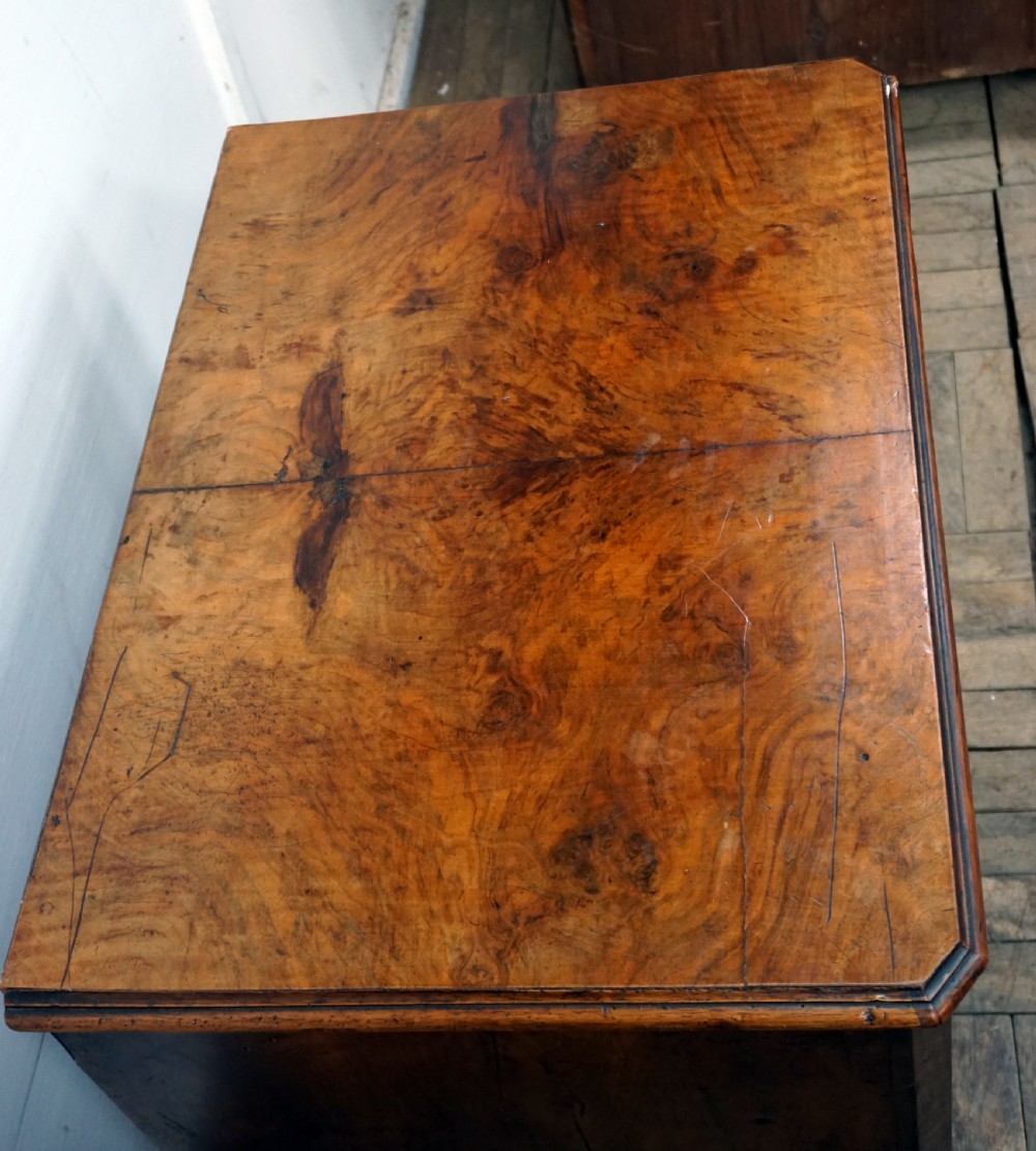 An 18th century walnut chest of drawers  View V