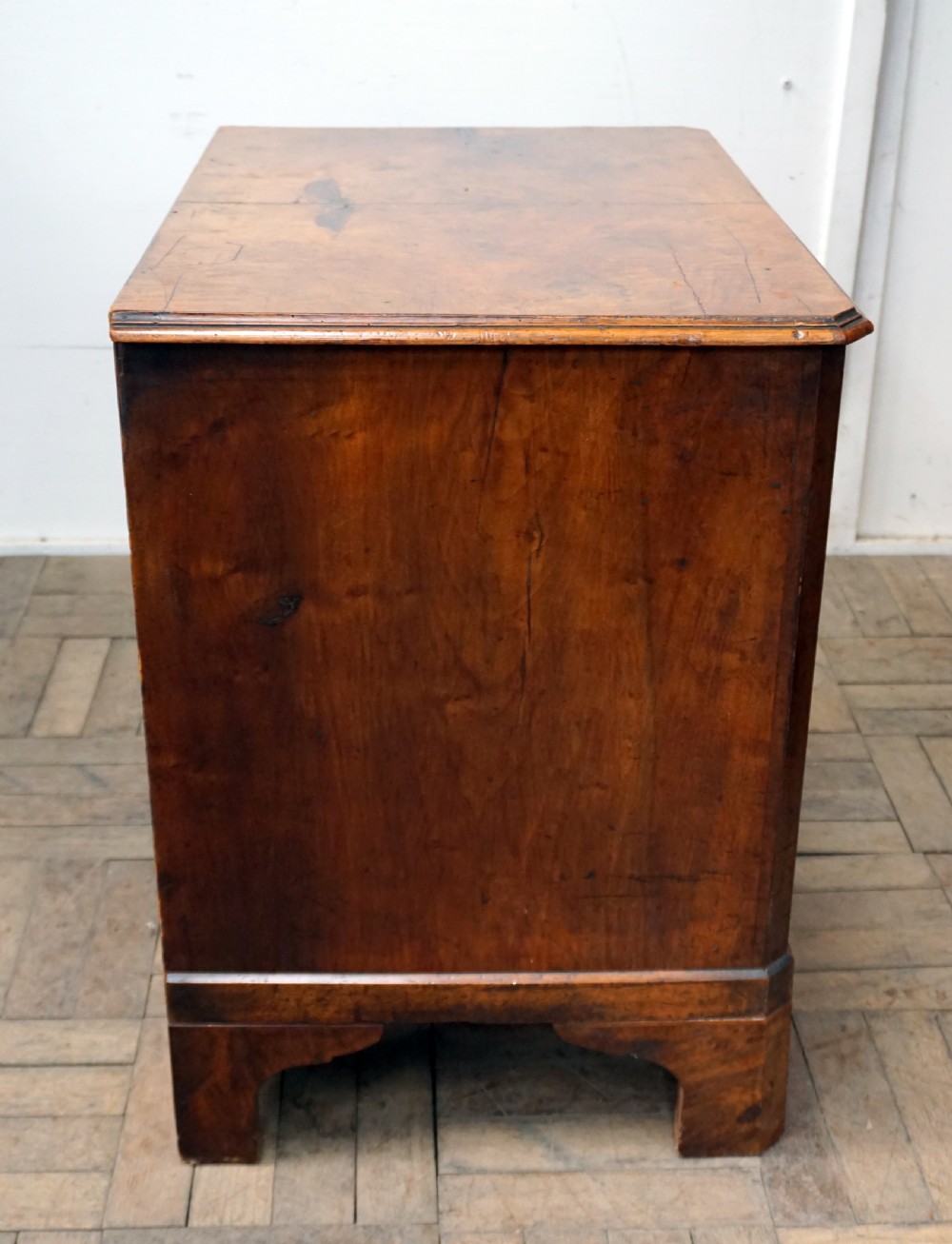 An 18th century walnut chest of drawers  View VII