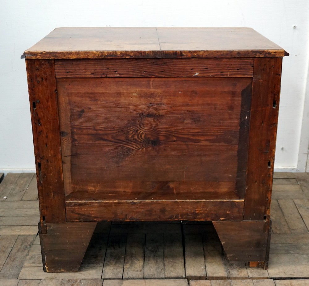 An 18th century walnut chest of drawers  View VIII