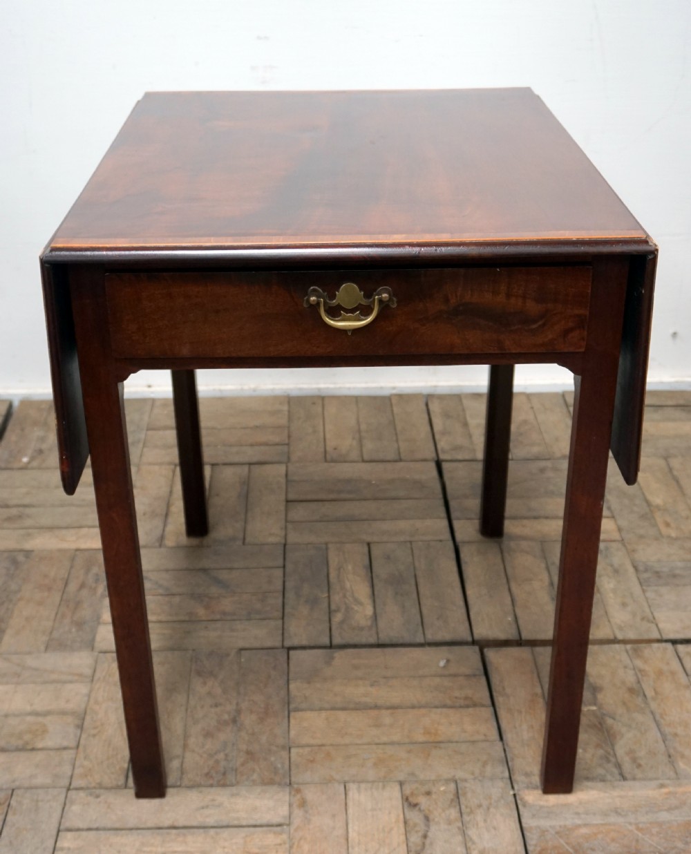 A very rare Georgian Gillows of Lancaster Pembroke table  View II