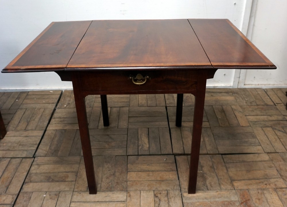 A very rare Georgian Gillows of Lancaster Pembroke table  View V