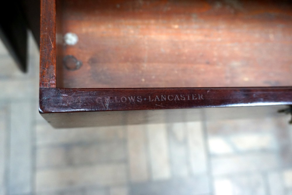 A very rare Georgian Gillows of Lancaster Pembroke table  View VI