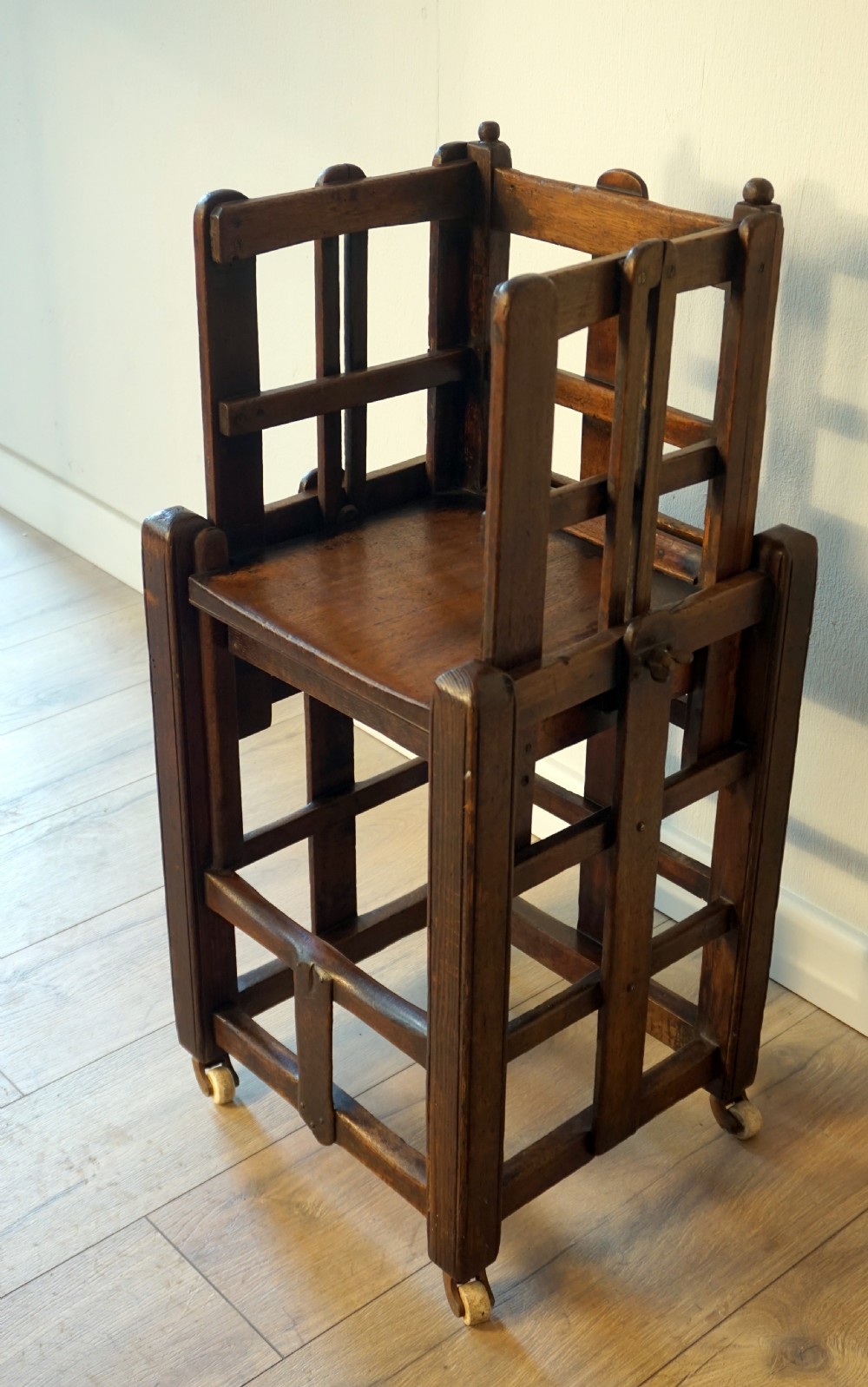 A charming estate made children's high chair View III