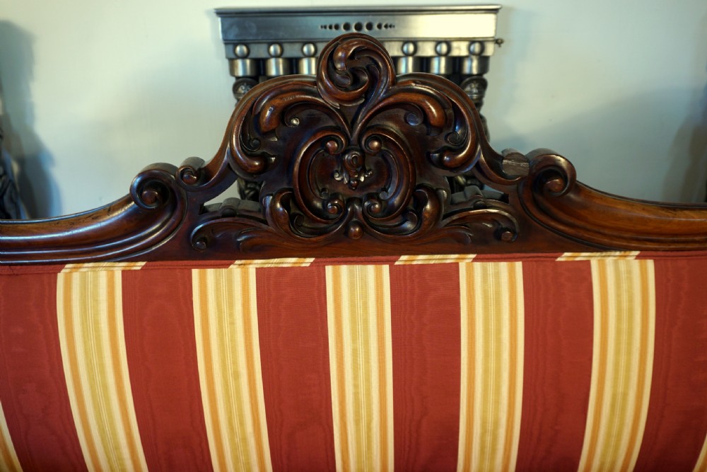 A very good quality Victorian double ended sofa  View IV
