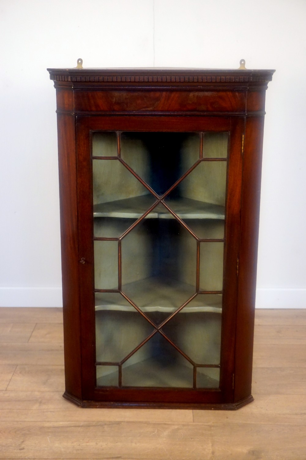 A good clean Mahogany George 111 Astragal glazed wall hanging corner cupboard 