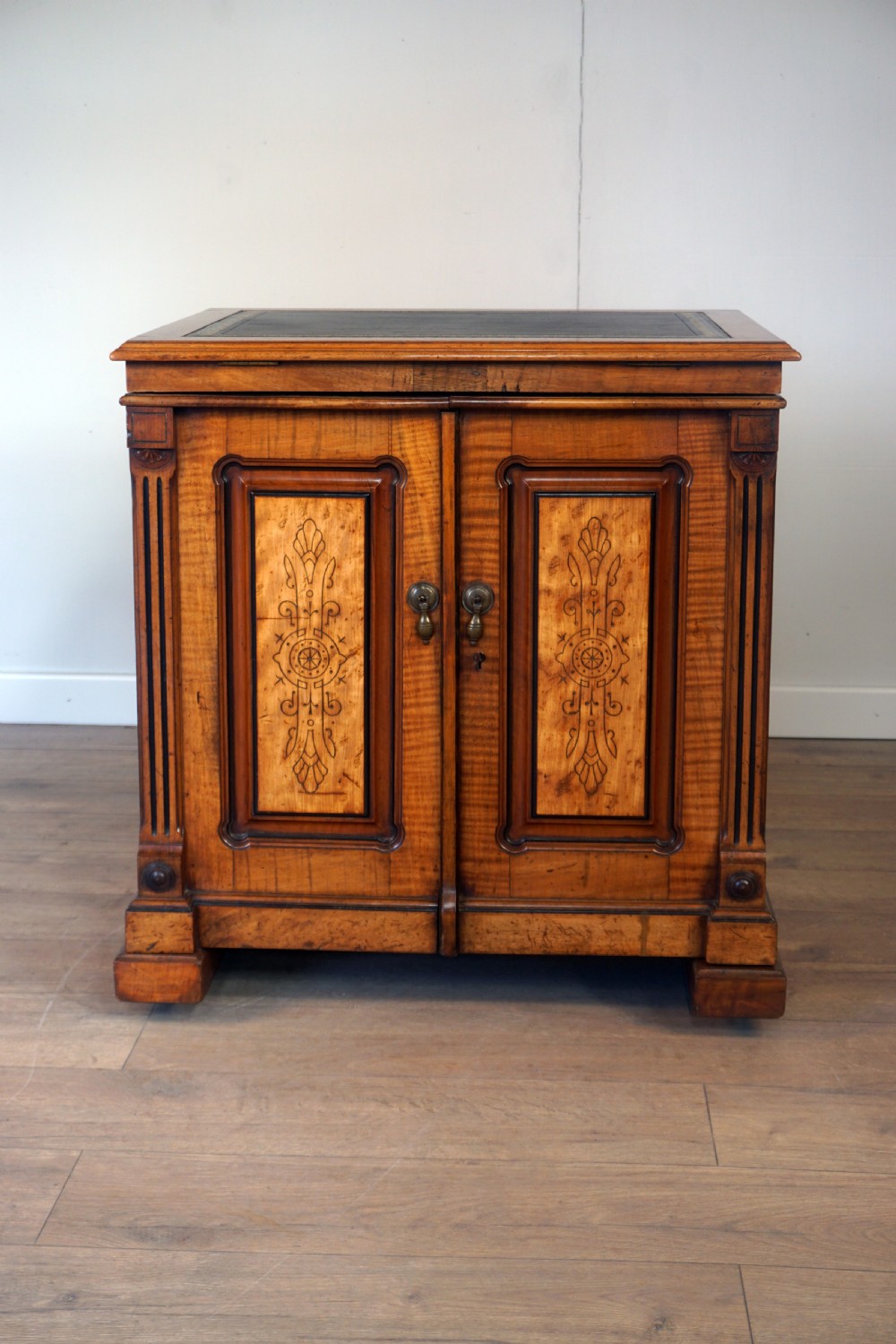 A top quality architects desk by Simpsons of Halifax View III