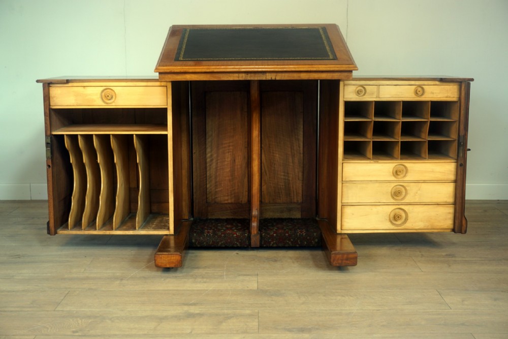A top quality architects desk by Simpsons of Halifax View VIII