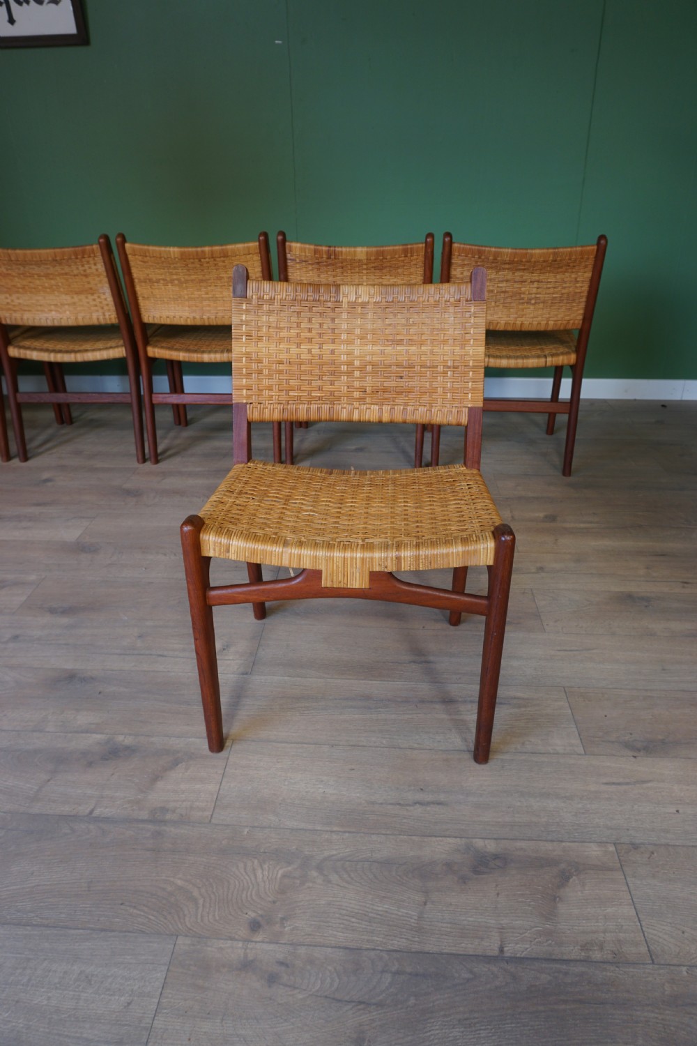 Extremely rare original set of 6 Hans Wegner CH-31 Chairs View X