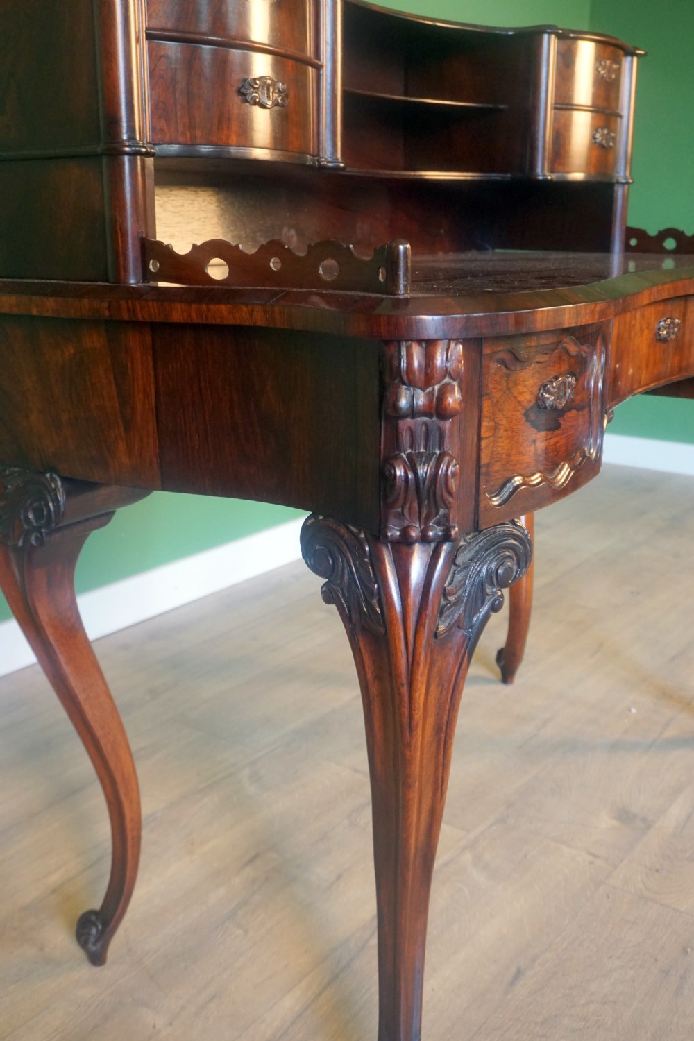 A very good Rosewood Boneur De Jour View III