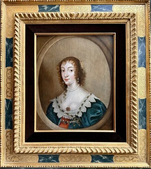 fig 2. A 17th-century oil portrait of a woman in a teal dress set within an oval spandrel, framed by a black velvet surround and an ornate giltwood frame with teal marbleised panel inlays.