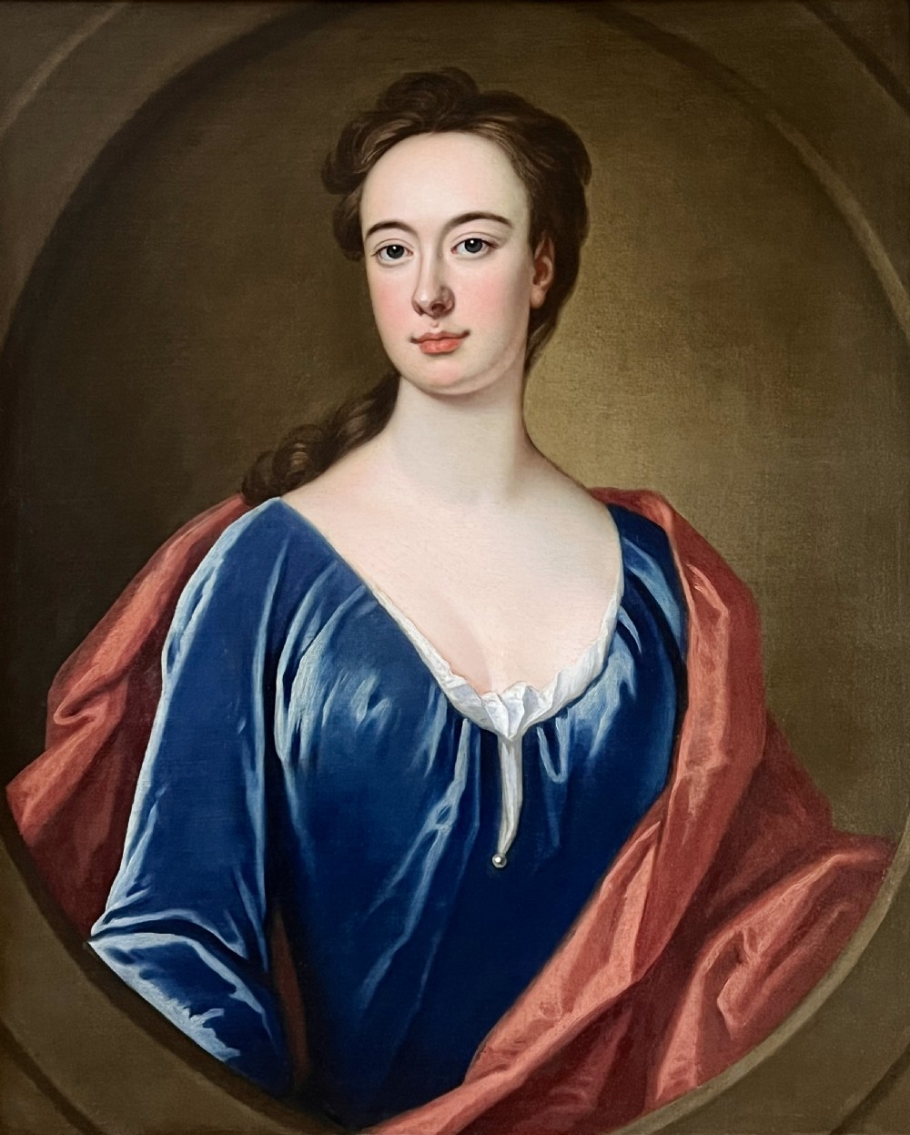 18TH CENTURY OIL ON CANVAS ENGLISH PORTRAIT OF LADY MARGARET - BY THOMAS GIBSON (1680 - 1751) View II