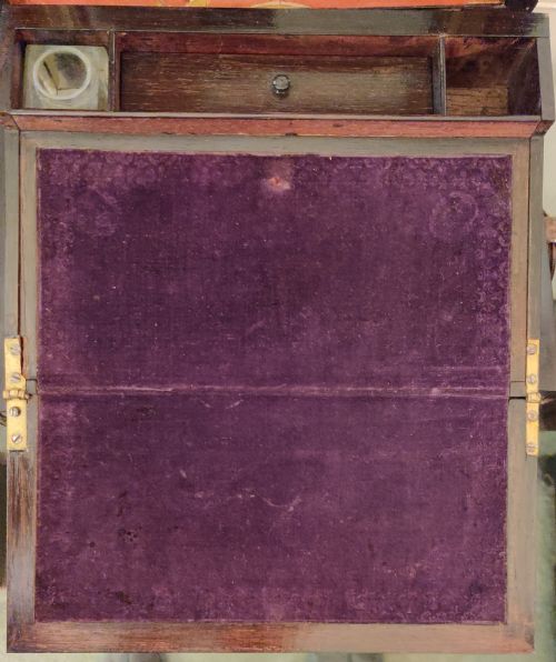 GEORGIAN ROSEWOOD AND MOTHER OF PEARL INLAID GENTLEMENS TABLE CABINET - ADDITIONAL PHOTO 11