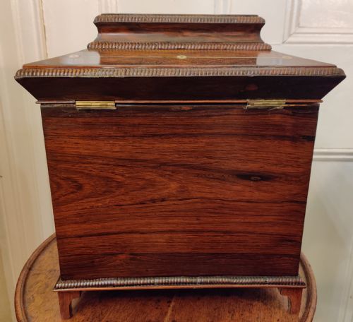 GEORGIAN ROSEWOOD AND MOTHER OF PEARL INLAID GENTLEMENS TABLE CABINET - ADDITIONAL PHOTO 13