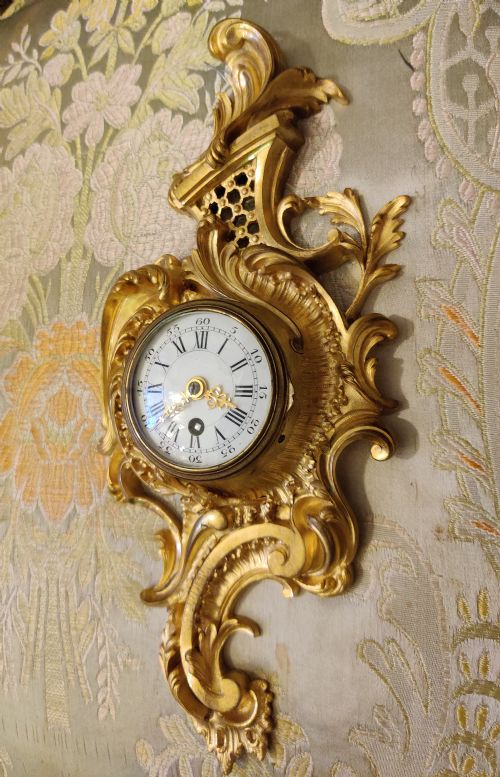 SMALL 19TH CENTURY FRENCH GILT BRONZE ROCOCO CARTEL OR WALL CLOCK - ADDITIONAL PHOTO 6
