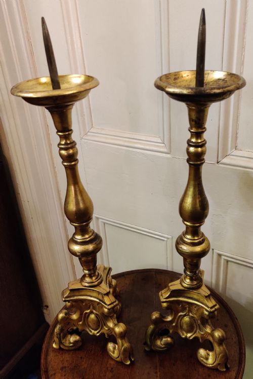 PAIR OF GILT BRONZE PRICKET CANDLESTICKS LATE 17TH CENTURY SOUTHNETHERLANDS - ADDITIONAL PHOTO 2