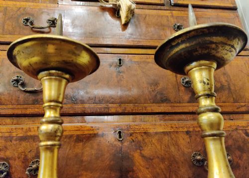 PAIR OF GILT BRONZE PRICKET CANDLESTICKS LATE 17TH CENTURY SOUTHNETHERLANDS - ADDITIONAL PHOTO 10