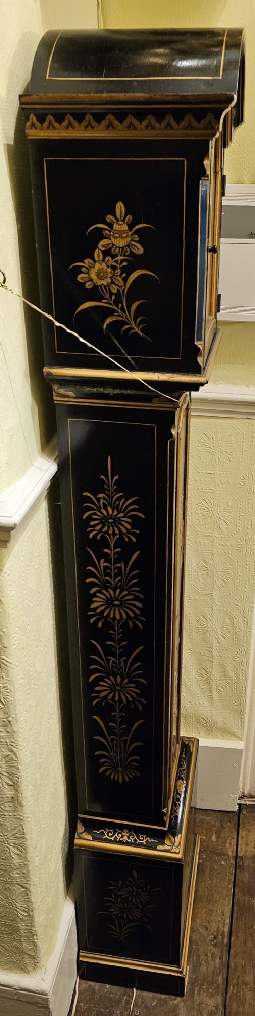 A RARE CHIMING BLACK LACQUERED JAPANNED GRANDMOTHER CLOCK - ADDITIONAL PHOTO 3