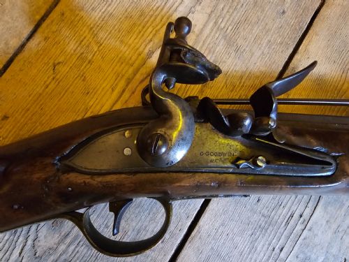 FLINTLOCK BLUNDERBUSS FITTED WITH A FOLDING BAYONET CIRCA 1780 - ADDITIONAL PHOTO 3