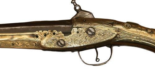 OTTOMAN MIQUELET RAT TAILED BELT PISTOL EARLY 19TH CENTURY BALKAN EMBOSSED BRASS CLAD PIRATE PISTOL CIRCA 1805 - ADDITIONAL PHOTO 8