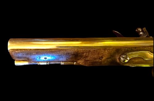 A PAIR OF 18TH CENTURY BRASS BARRELED 14 BORE FLINTLOCK PISTOLS SIGNED KETLAND CO LONDON CIRCA 1790 - ADDITIONAL PHOTO 7