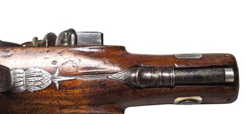 A GEORGIAN BRITISH FLINTLOCK POCKET PISTOL WITH A SHORT OCTAGONAL BARREL SILVER BAND CARTOUCHE NOT HALLMARKED BY SUTHERLAND OF LONDON - ADDITIONAL PHOTO 13