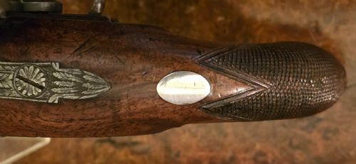 A GEORGIAN BRITISH FLINTLOCK POCKET PISTOL WITH A SHORT OCTAGONAL BARREL SILVER BAND CARTOUCHE NOT HALLMARKED BY SUTHERLAND OF LONDON - ADDITIONAL PHOTO 28