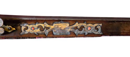 A NORTH AFRICAN OTTOMAN TOELOCK MUSKET ALGERIA LATE 18TH TO EARLY 19TH CENTURY 22BORE A STRIKING EXAMPLE OF AN ALGERIAN TOELOCK LONG GUN REPRESENTATIVE OF NORTH AFRICAN OTTOMAN CRAFTSMANSHIP - ADDITIONAL PHOTO 6