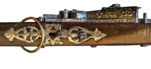 A NORTH AFRICAN OTTOMAN TOELOCK MUSKET ALGERIA LATE 18TH TO EARLY 19TH CENTURY 22BORE A STRIKING EXAMPLE OF AN ALGERIAN TOELOCK LONG GUN REPRESENTATIVE OF NORTH AFRICAN OTTOMAN CRAFTSMANSHIP - ADDITIONAL PHOTO 20
