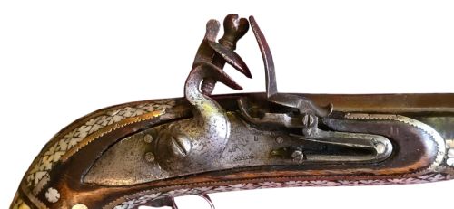 FINE INDO MUSLIM FLINTLOCK MUSKETJEZAIL EXTENSIVELY DECORATED WITH INSET BRASS AND MOTHEROFPEARL INLAY COMPLETE WITH AFGHAN STOCK C17801820 - ADDITIONAL PHOTO 2