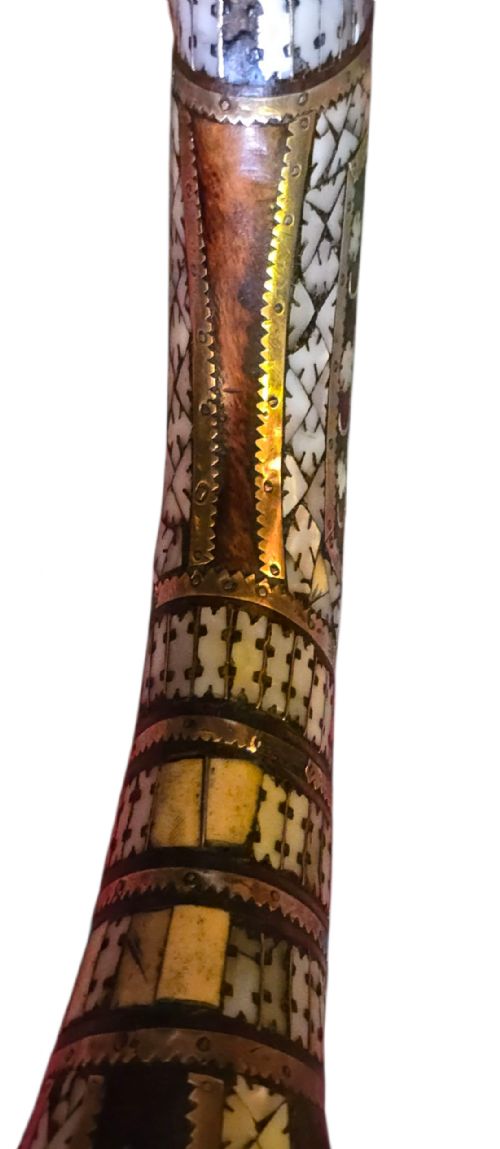 FINE INDO MUSLIM FLINTLOCK MUSKETJEZAIL EXTENSIVELY DECORATED WITH INSET BRASS AND MOTHEROFPEARL INLAY COMPLETE WITH AFGHAN STOCK C17801820 - ADDITIONAL PHOTO 20