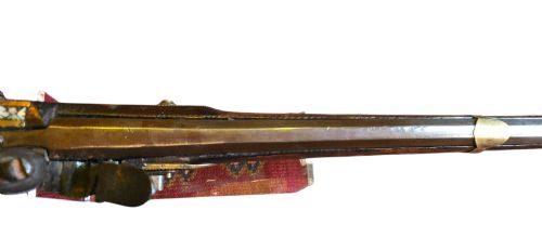 FINE INDO MUSLIM FLINTLOCK MUSKETJEZAIL EXTENSIVELY DECORATED WITH INSET BRASS AND MOTHEROFPEARL INLAY COMPLETE WITH AFGHAN STOCK C17801820 - ADDITIONAL PHOTO 26