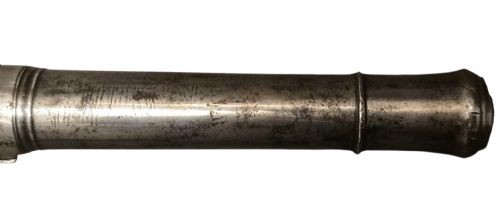 QUEEN ANNE SILVERMOUNTED 18 BORE FLINTLOCK HOLSTER PISTOL BY R WILLOUGHBY BIRMINGHAMEARLY 18THCENTURY ENGLISH FLINTLOCK PISTOL SILVERWIRE INLAID WALNUT GRIP SILVER GROTESQUE BUTT CAP WITH SILVER VACANT CARTOUCHES TO THE TOP AND THE SIDE OF THE STOCK CIRCA 1730 - ADDITIONAL PHOTO 20